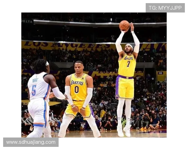 13号秀奎因分享小乔丹防守理念 强调紧贴对手全力拼抢每个篮板