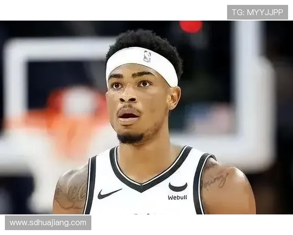 拉塞尔砍下24分展现全能身手 基德盛赞其状态回归球队核心